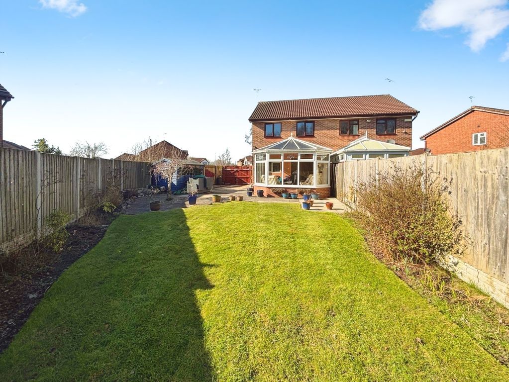 Property photo 2 of 18 Picture No. 11