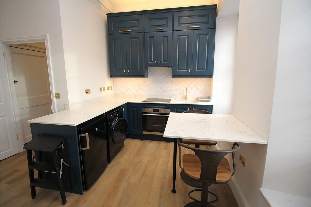 Property photo 2 of 10 Picture No. 09