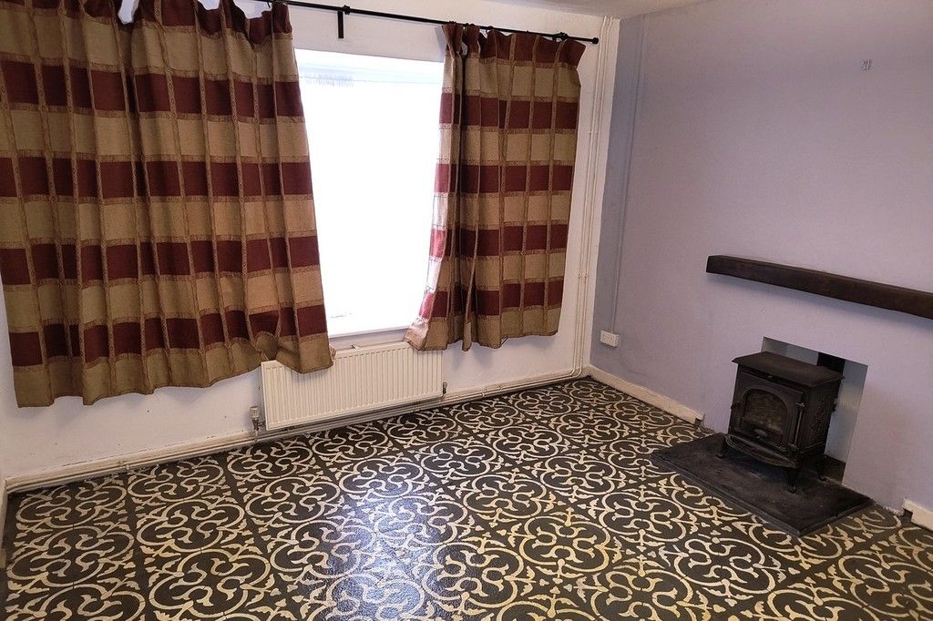 Property photo 3 of 46