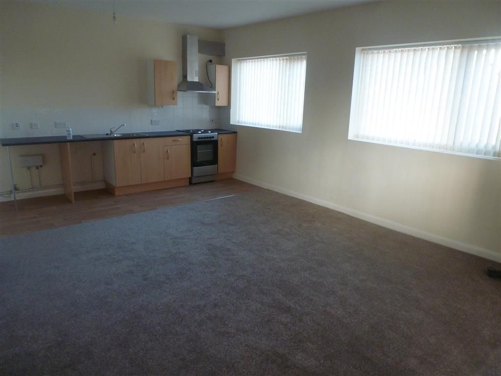 Property photo 1 of 7 Kitchen