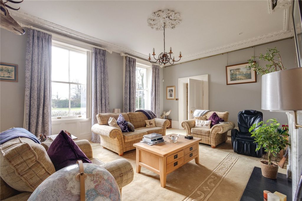 Property photo 2 of 23 Drawing Room