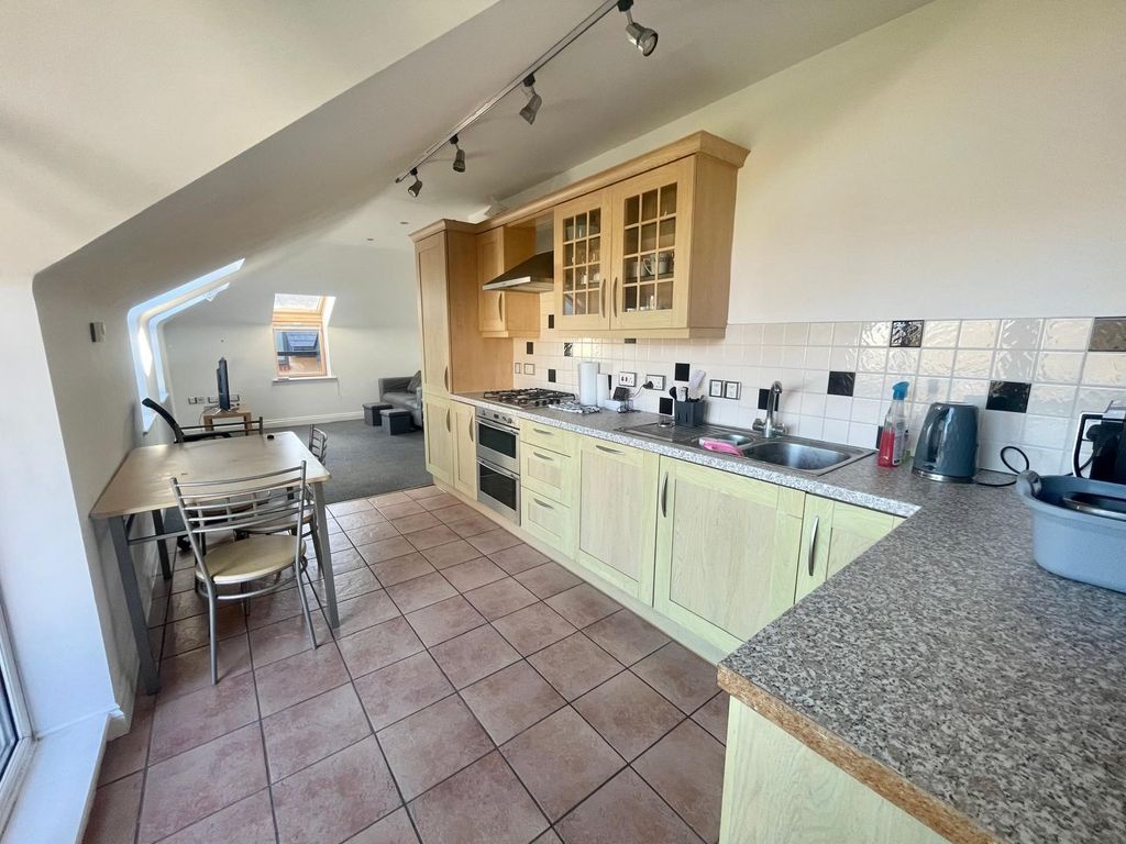 Property photo 2 of 8 Bedroom 1