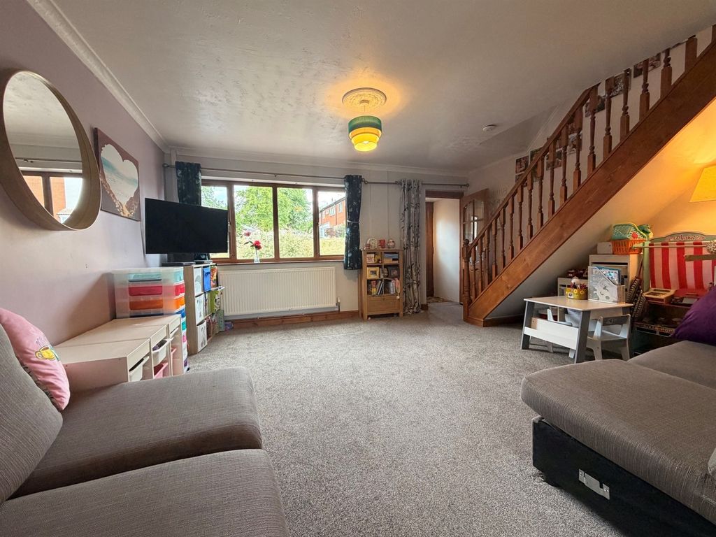 Property photo 3 of 18