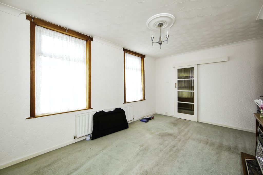 Property photo 2 of 8 Photography