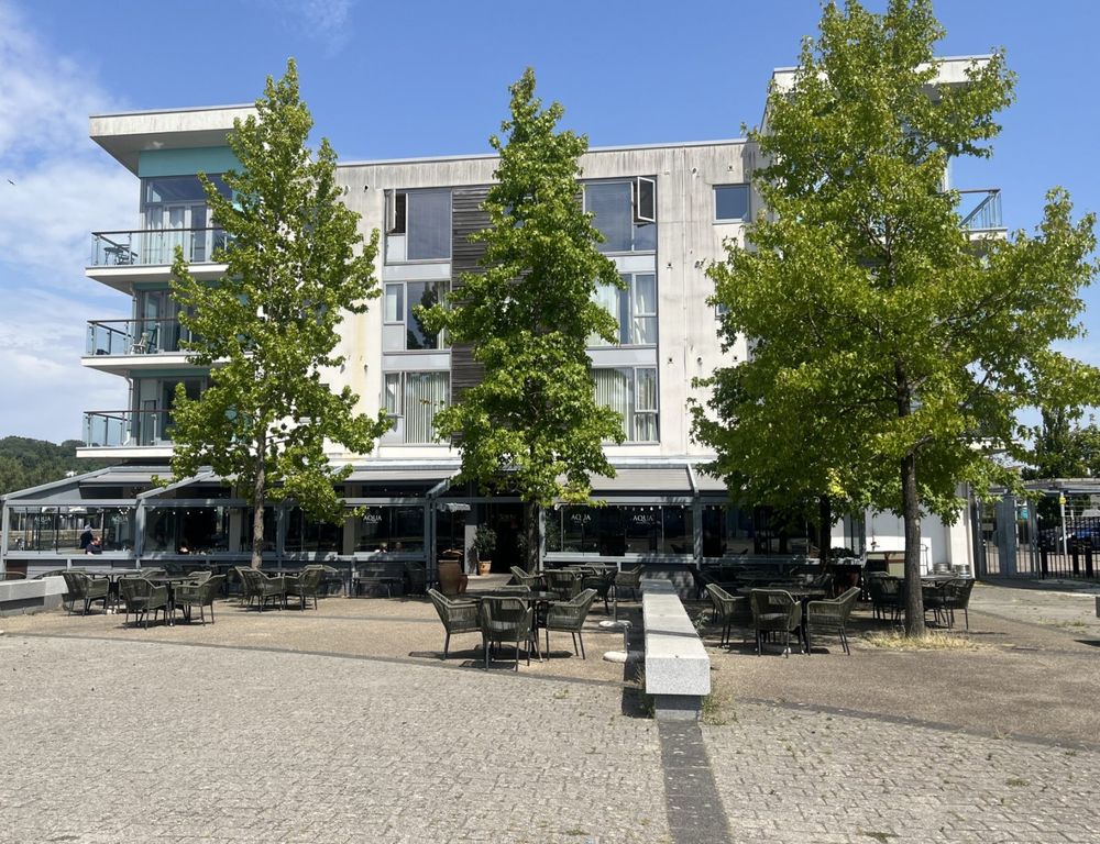 Property photo 1 of 8 Front