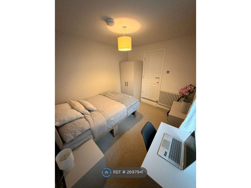 Property photo 1 of 15 Bedroom 3