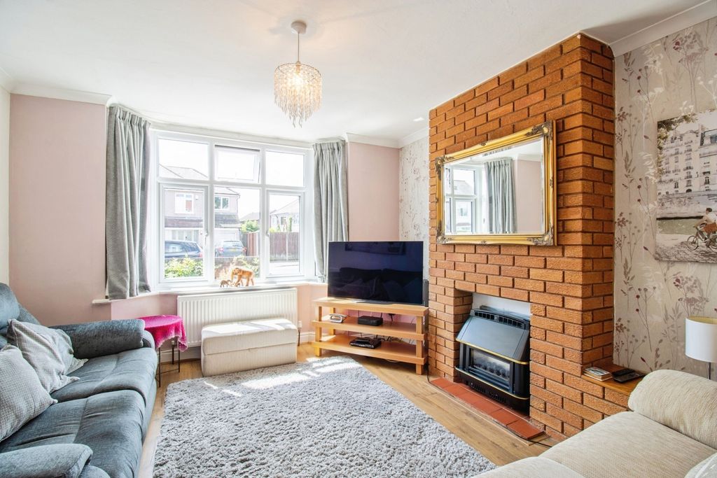 Property photo 2 of 17 Pbox-Img.Jpg