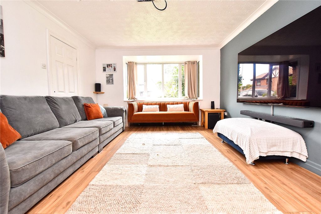 Property photo 2 of 17 Picture 2