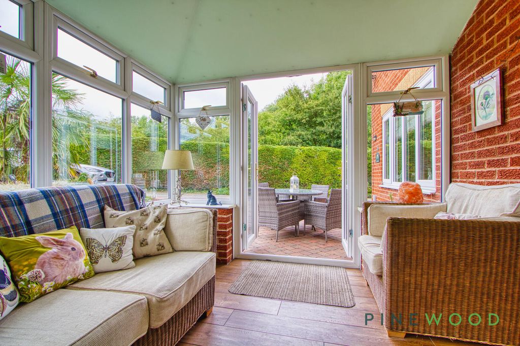 Property photo 3 of 45 Conservatory