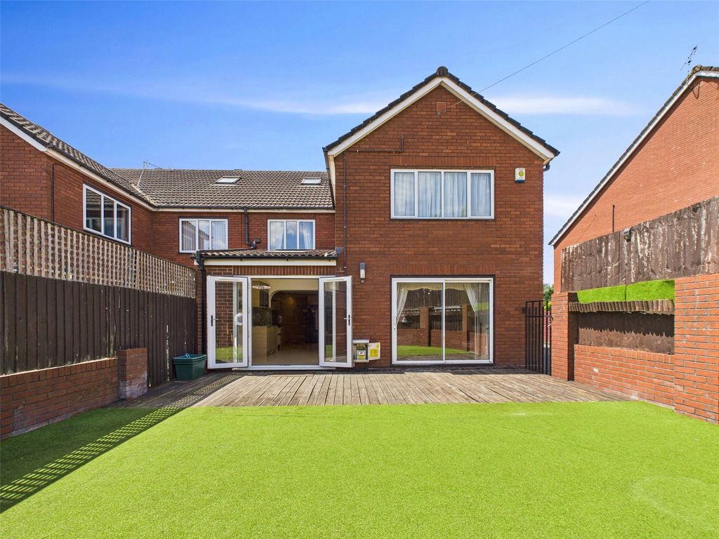 Property photo 1 of 20 Picture No. 34
