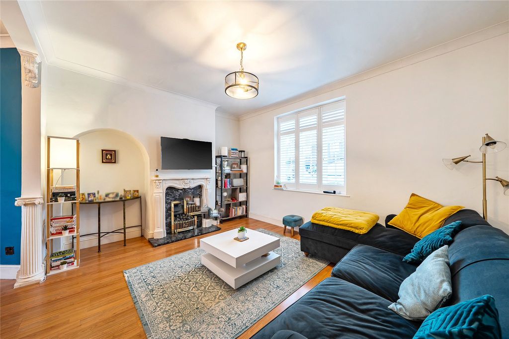 Property photo 1 of 15 Picture No. 12