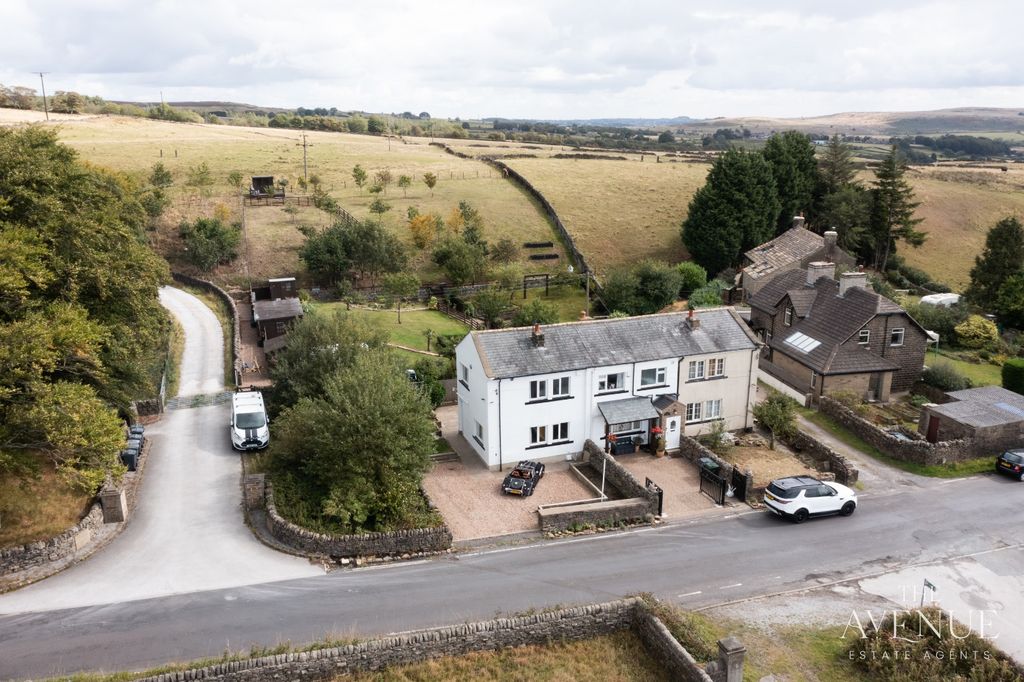 Property photo 3 of 30 4499086