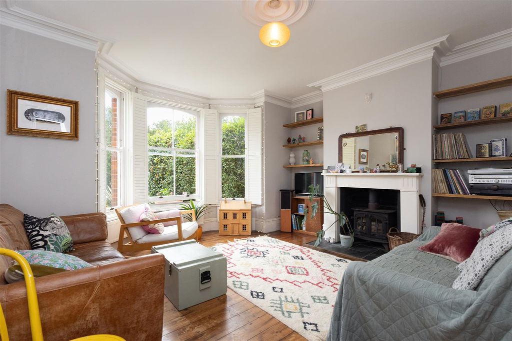 Property photo 1 of 29