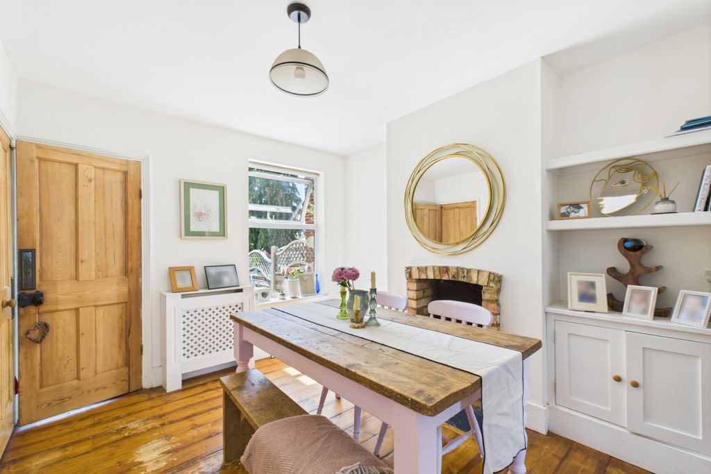 Property photo 3 of 14 Dining Room
