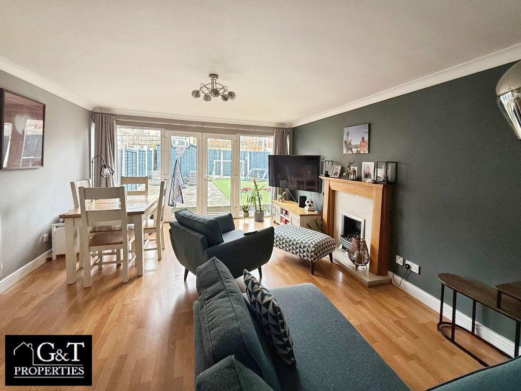 Property photo 3 of 20 Reception Room