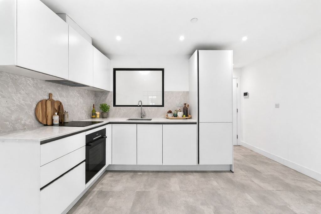 Property photo 2 of 5 Kitchen