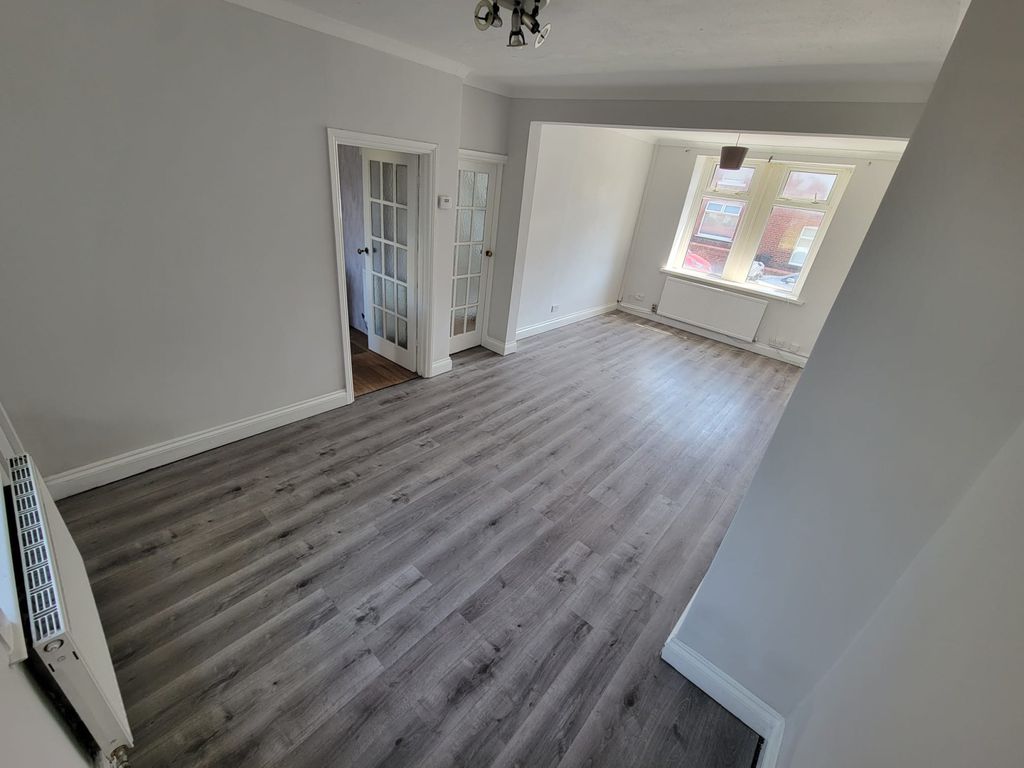 Property photo 1 of 10 3 Bed Terraced House To Rent Elm Rd, Neath Sa11