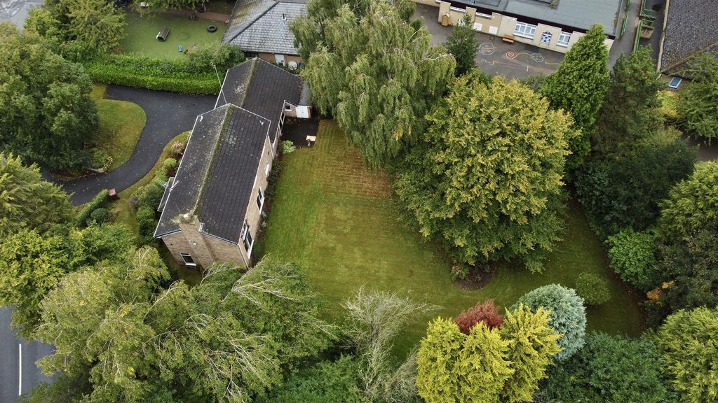 Property photo 3 of 22