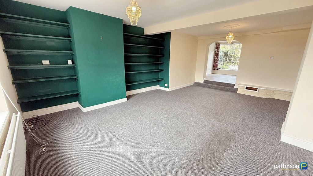 Property photo 2 of 36