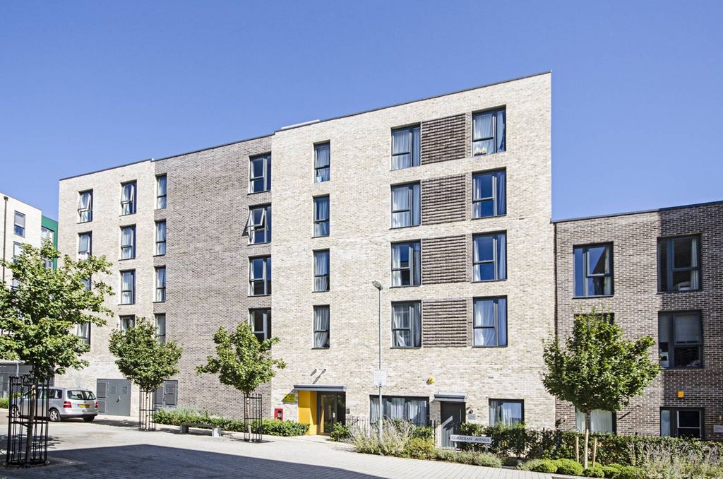 Property photo 1 of 9