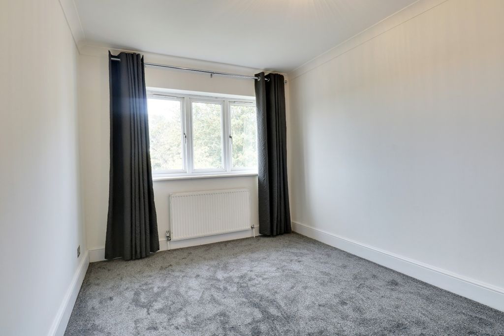 Property photo 1 of 17 4404620