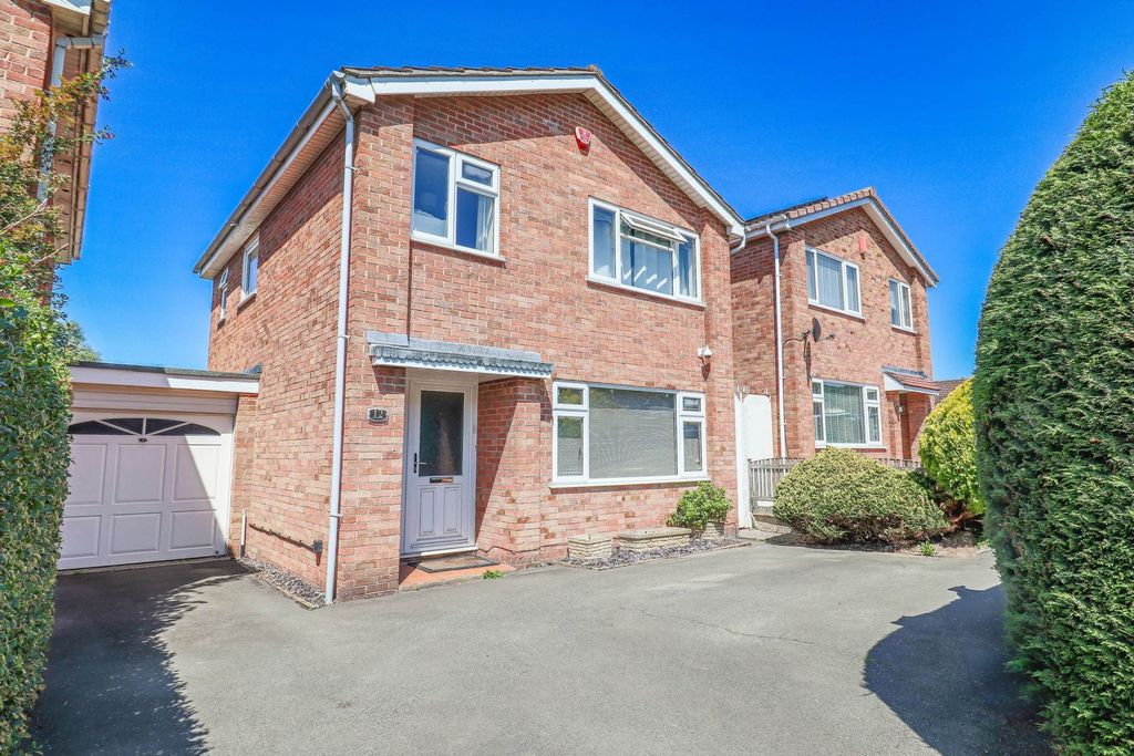 Property photo 1 of 21