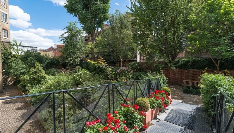 Property photo 3 of 8 Picture 3