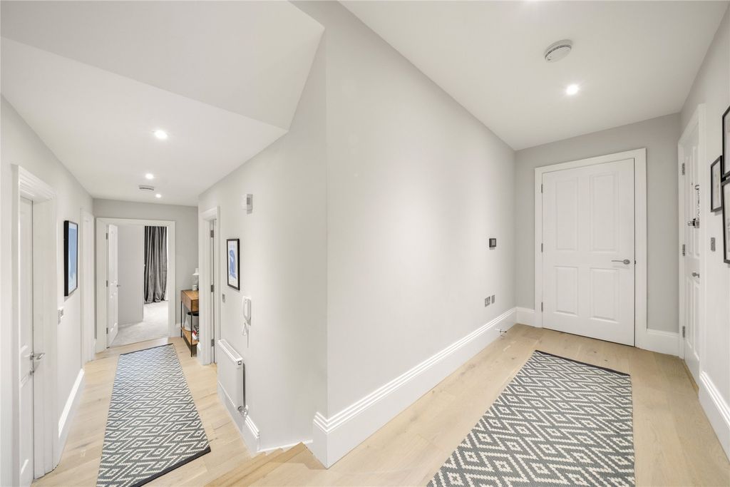 Property photo 3 of 13 Hallway