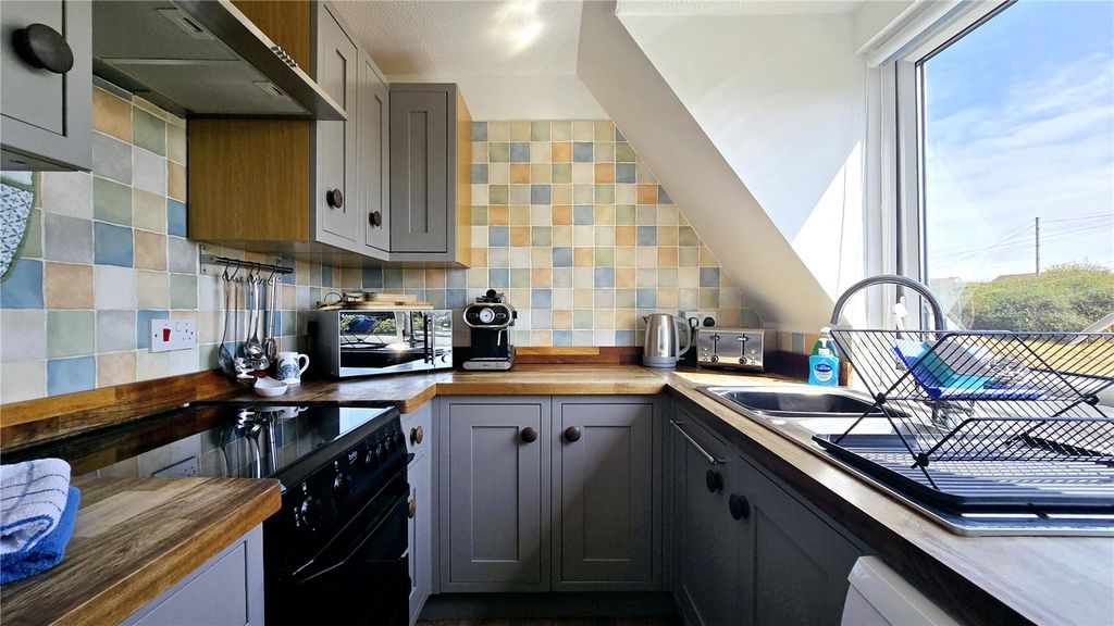Property photo 3 of 14 Picture No. 21
