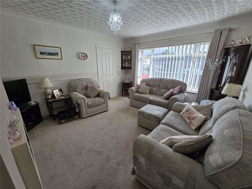 Property photo 2 of 24 Picture No. 02