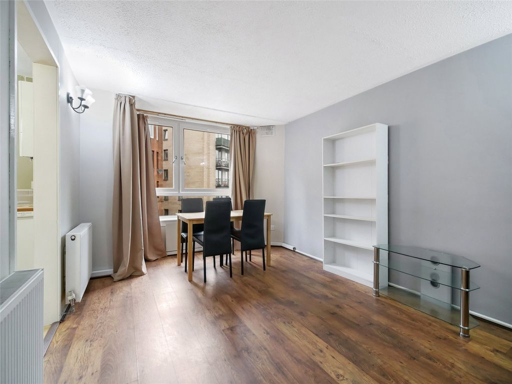 Property photo 2 of 18 Picture No. 05