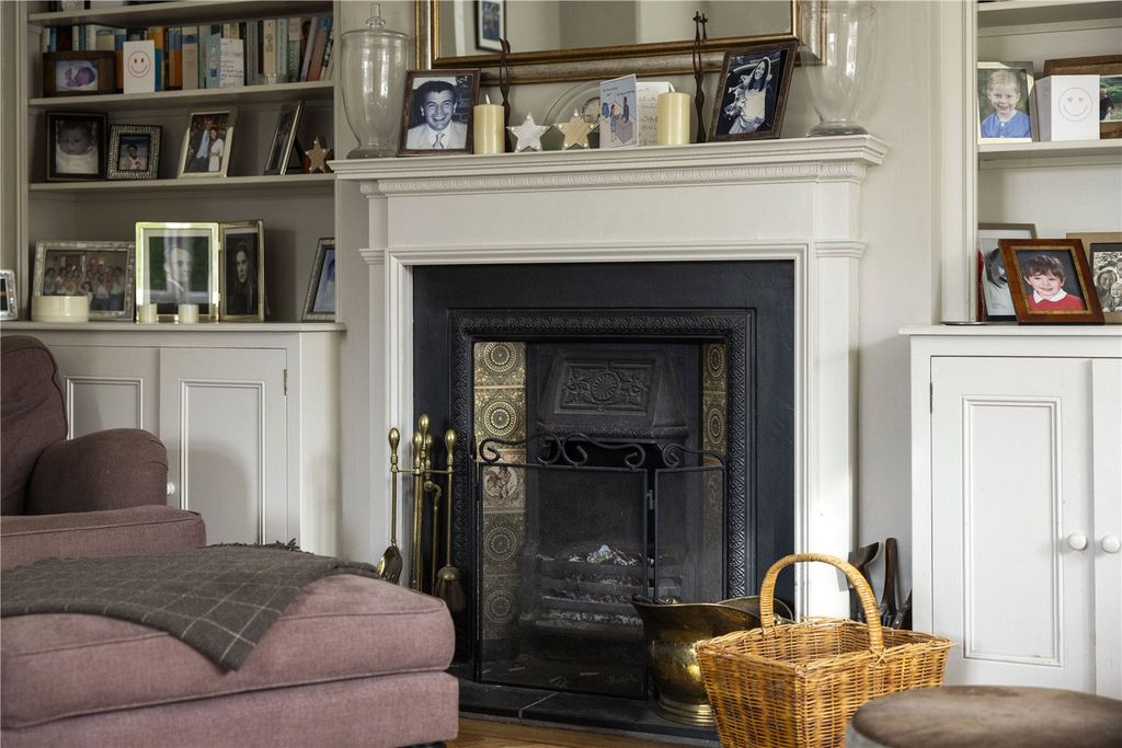 Additional image 29 of 6 bed detached house for saleGeorge Eliot Close, Witley, Godalming, Surrey GU8