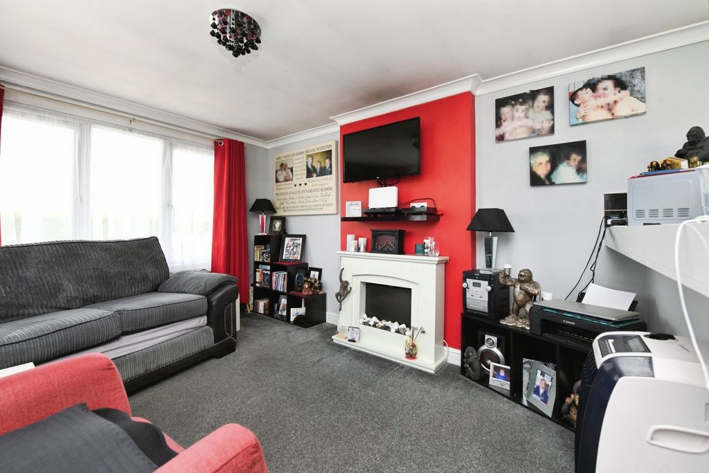 Property photo 2 of 16 Photo