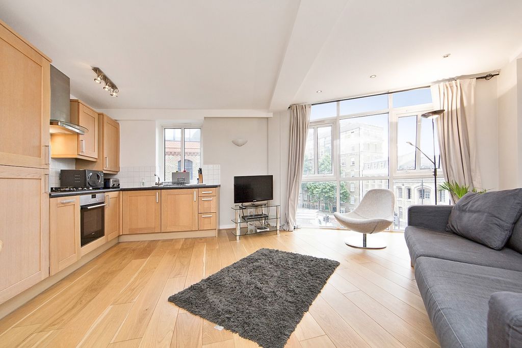 Property photo 2 of 6 Open Plan