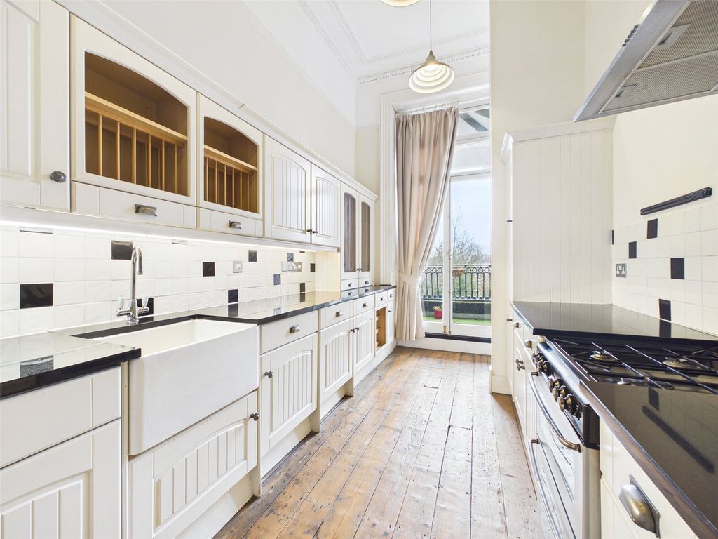 Property photo 2 of 8 Picture No. 03