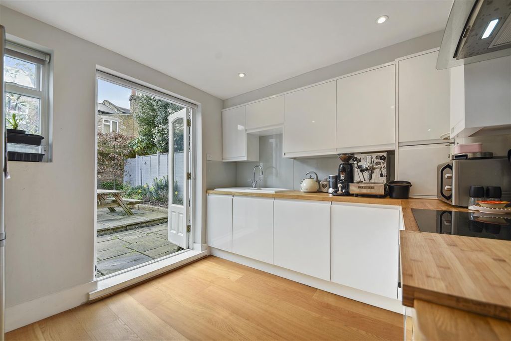 Property photo 2 of 12 Fbl - Irving Road - Kitchen31.Jpg