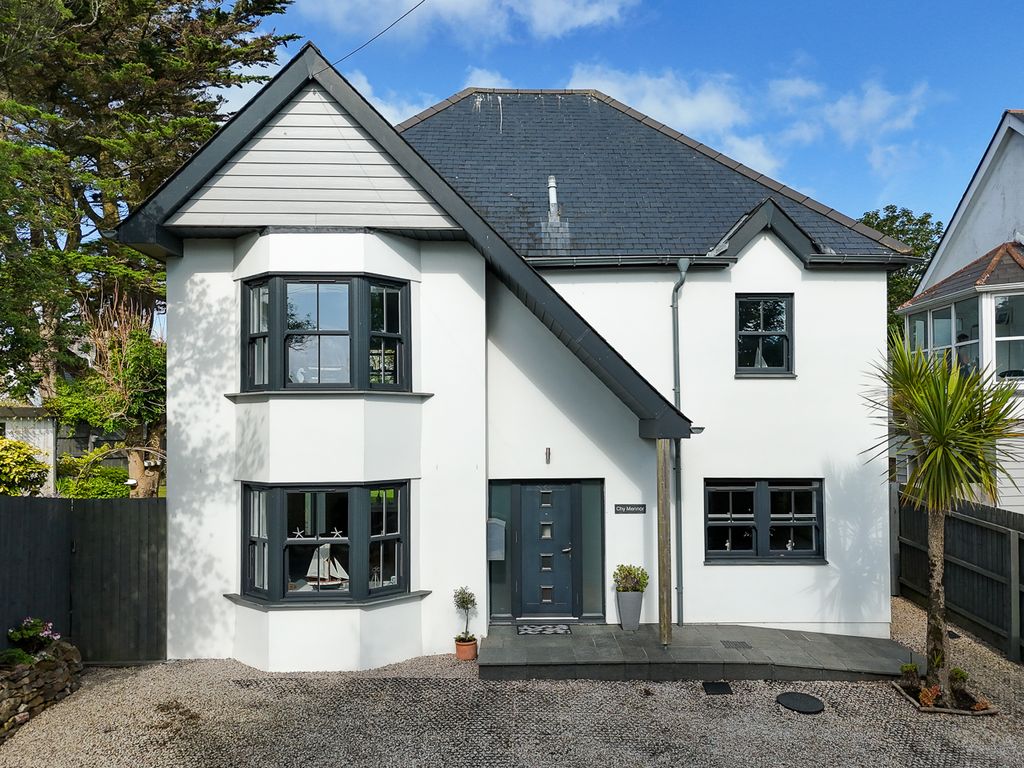 Property photo 2 of 42