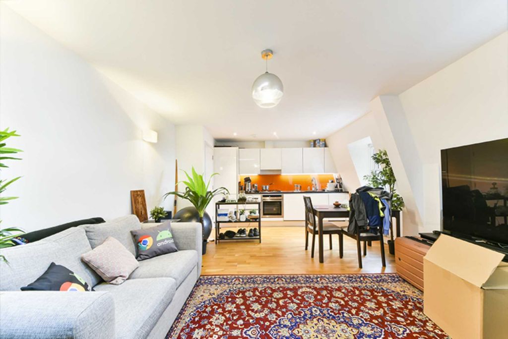 Property photo 2 of 9