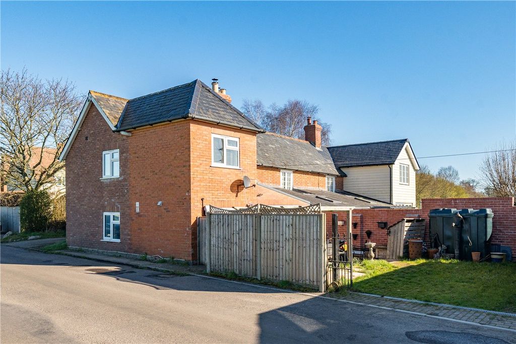 Property photo 3 of 22 Picture No. 04