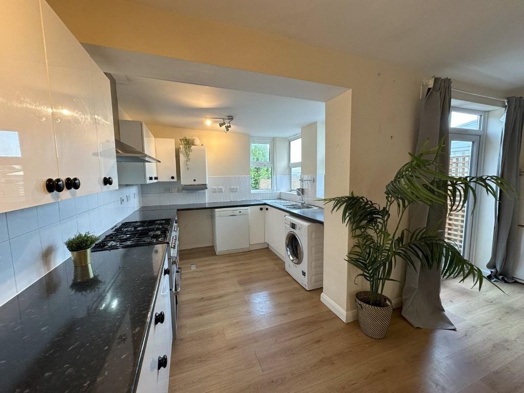 Property photo 2 of 11 2.Jpeg