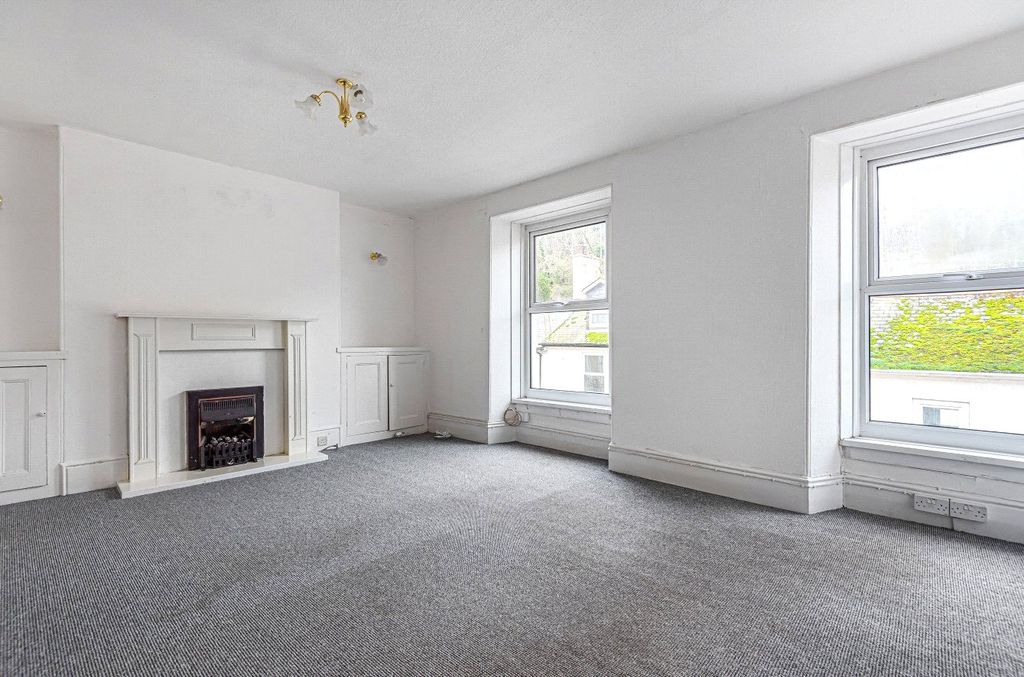 Property photo 2 of 14 Picture No. 03