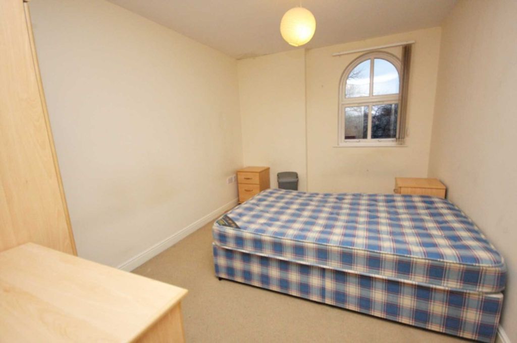 Property photo 3 of 6