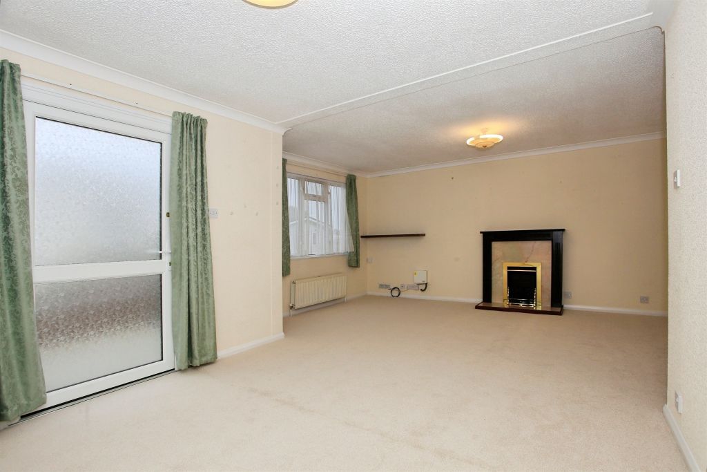 Property photo 1 of 17 Lounge Area