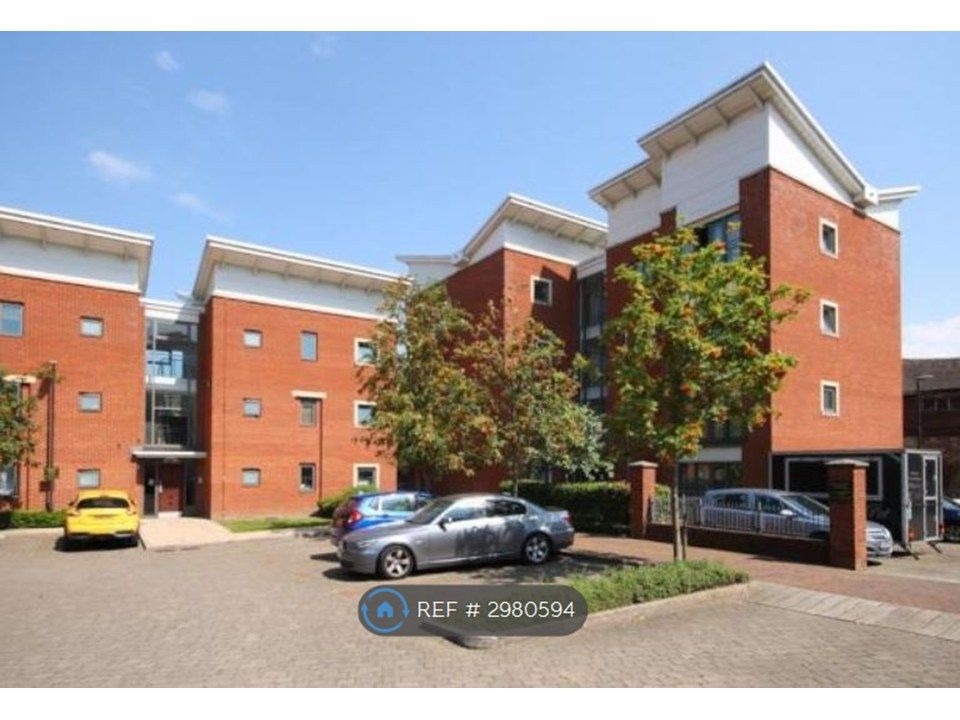 Property photo 1 of 11 2nd Floor Apartment With Allocated Parking
