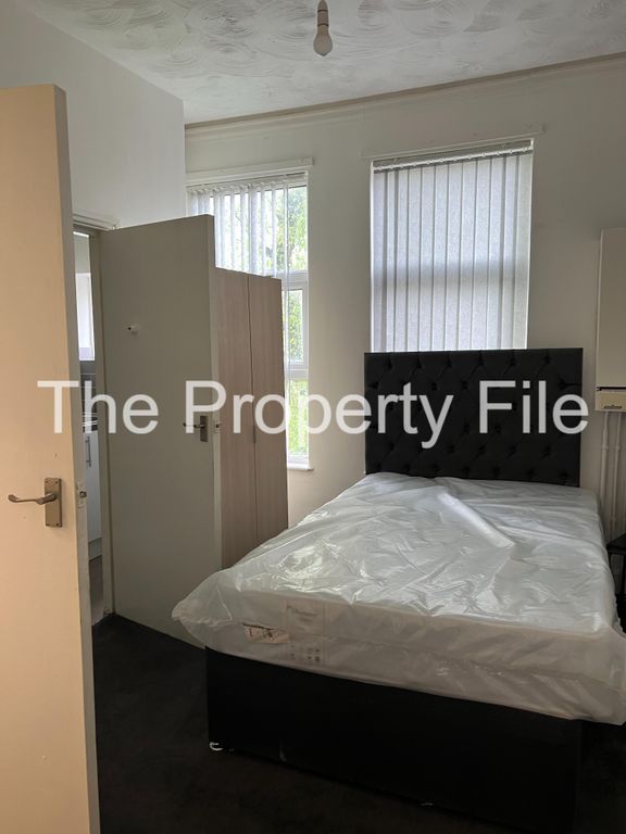 Property photo 2 of 3