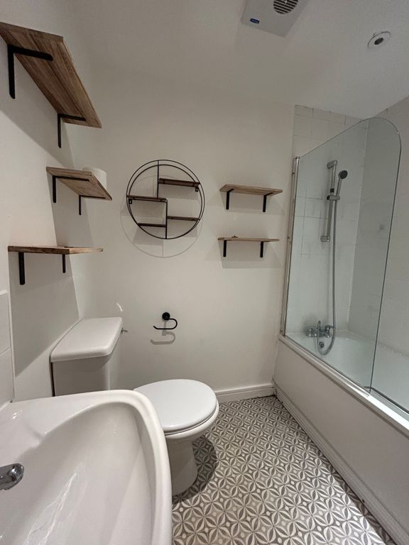 Property photo 3 of 6 Bathroom