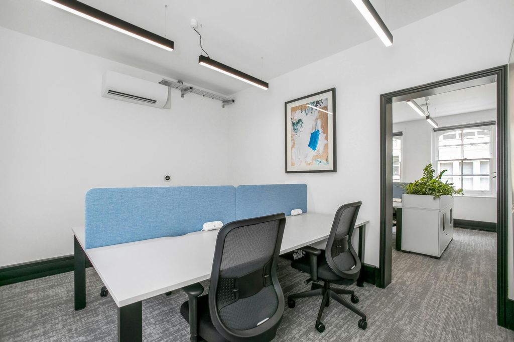 Property photo 3 of 12 R2A9672.Jpg