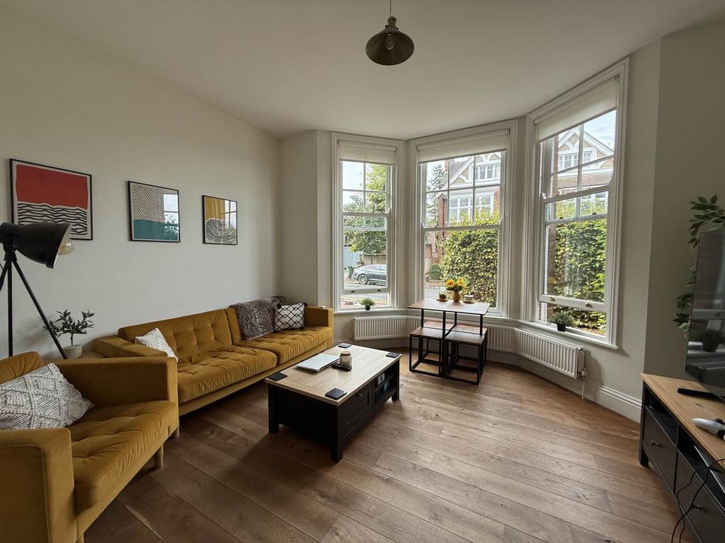 Property photo 2 of 10 Img_3706