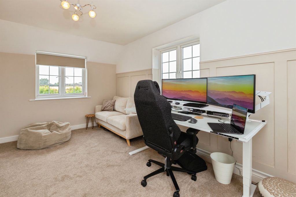 Property photo 3 of 19