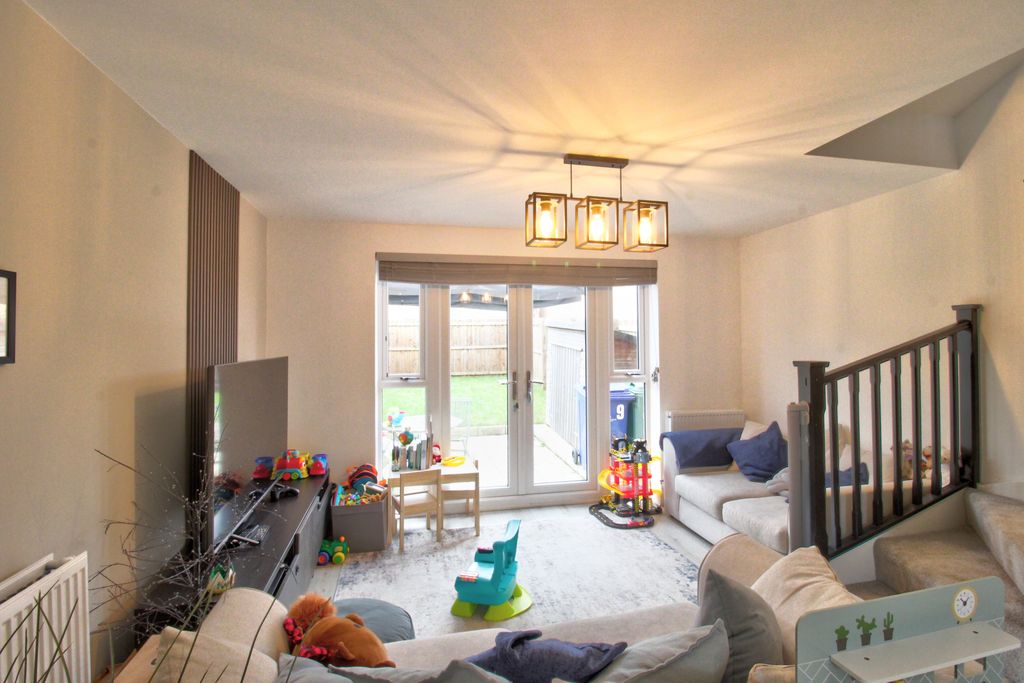 Property photo 2 of 34 Img_9259_60_61